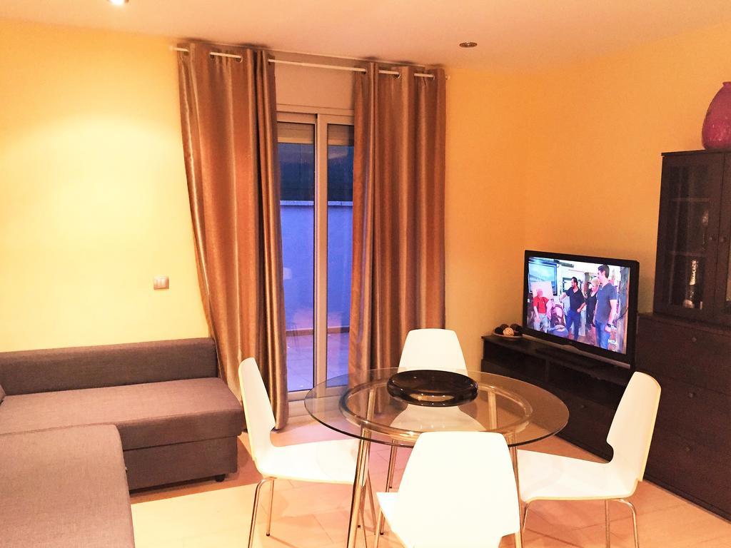 Lloret Beach Apartments Lloret de Mar Szoba fotó